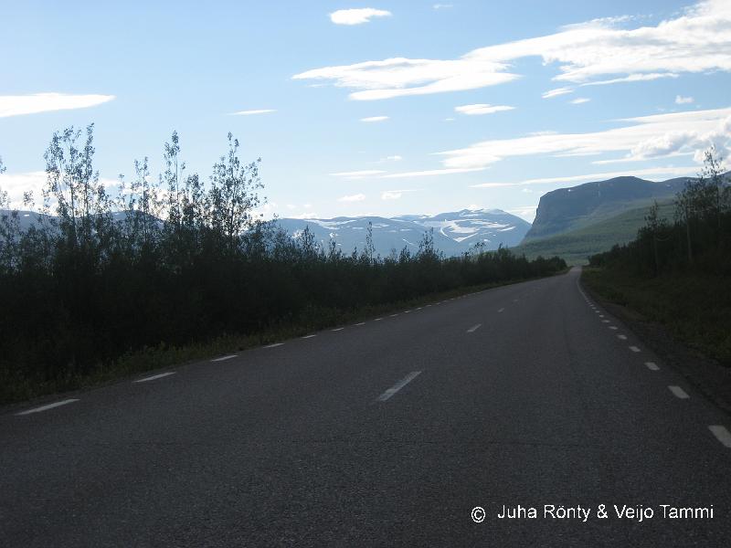 IMG_1762.JPG - Tie Kiirunan ja Nikkaluoktan välillä oli aika hyvässä kunnossa.