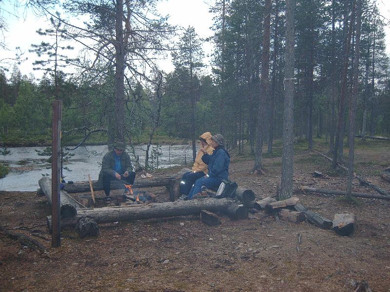 IMAG0130.JPG - Tulipaikka Suomujoen rannalla Lankojärvellä.